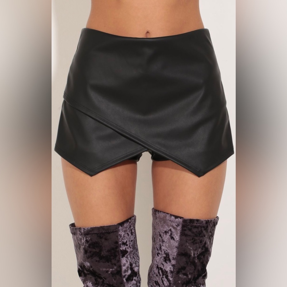 LUCY IN THE SKY FAUX LEATHER ASYMMETRICAL SKORT
